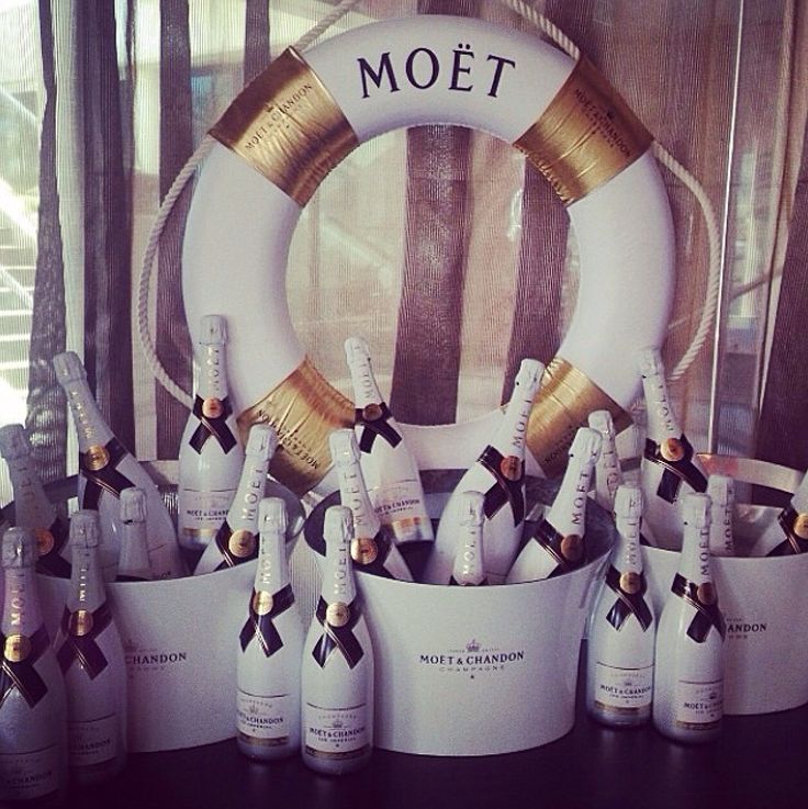 Moët & Moments Luxury Birthday Theme