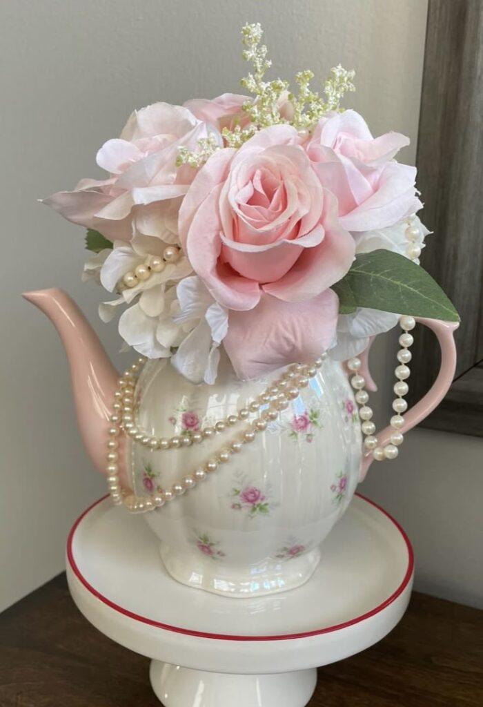 Lace and Pearl Teapot Centerpieces