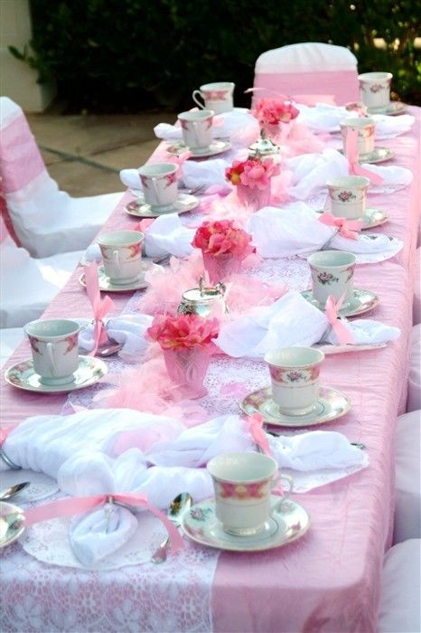 Royal Pink Tablescape
