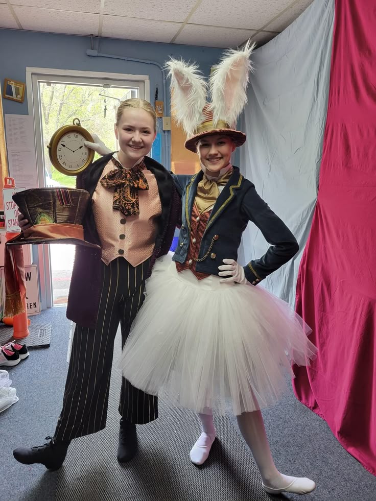 Vintage / Steampunk Style Outfits